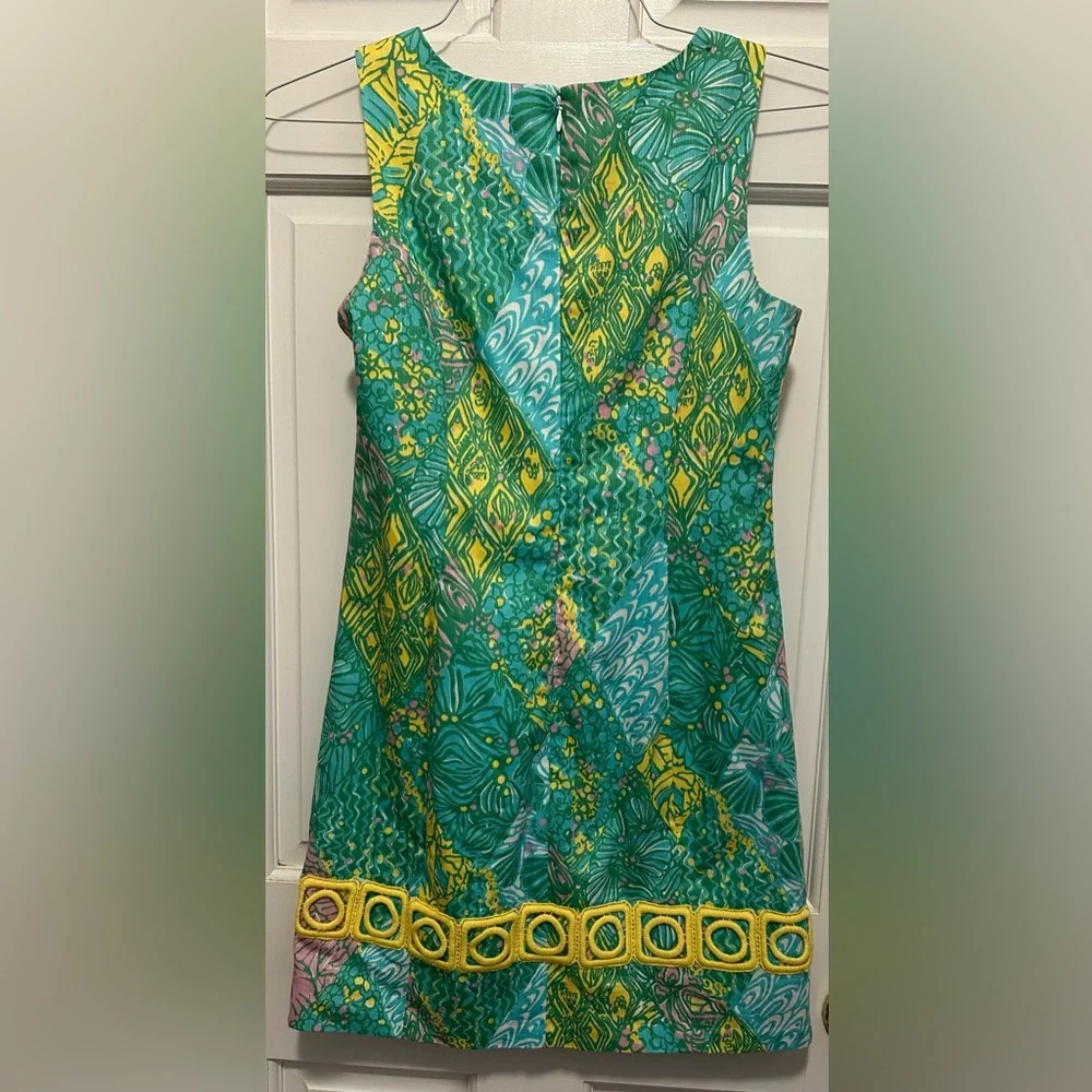 Lily Pulitzer Tate Shift Dress - Size 2- Multi Patchtastic Print- Palm Royale - Picture 2 of 7